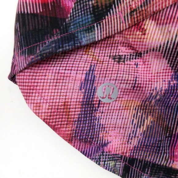 Lululemon Speed Up Short 2.5" Size 8 - Picture 8 of 13